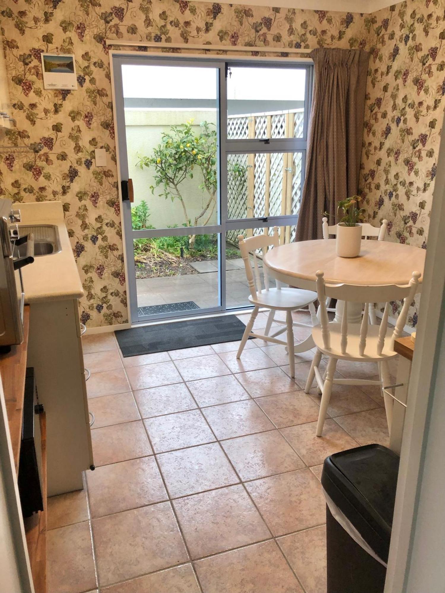 Hillcrest Two Apartment Whakatane Bagian luar foto